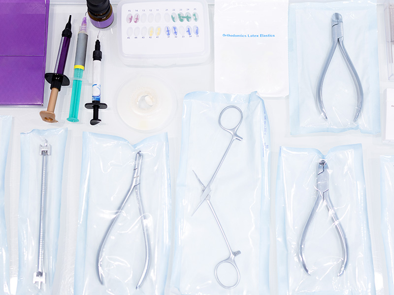 Sterilized surgical instruments